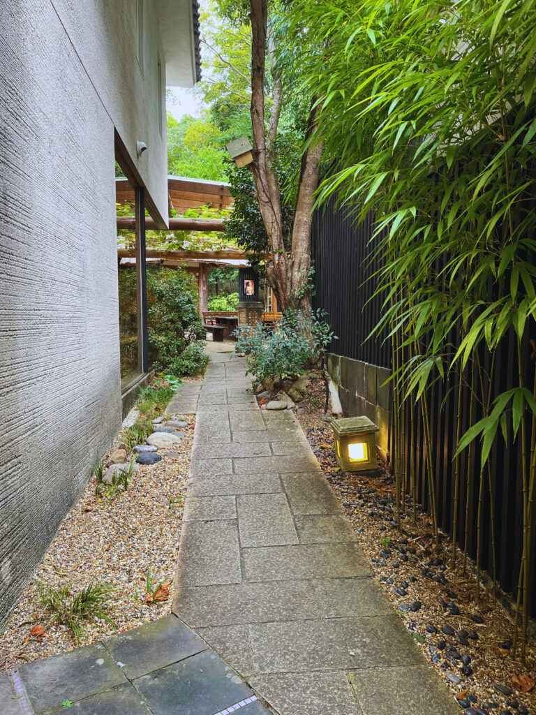 屋外テラス直通の通路