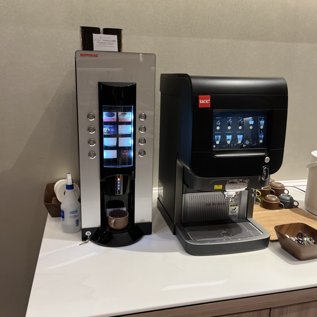朝食のコーヒーメーカー