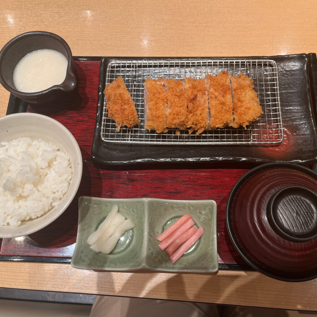 ヒレカツとろろ御膳