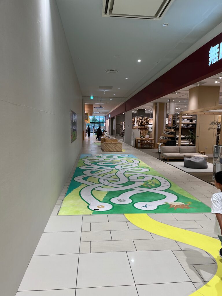 mokumokuひろばまでの道のりにある迷路