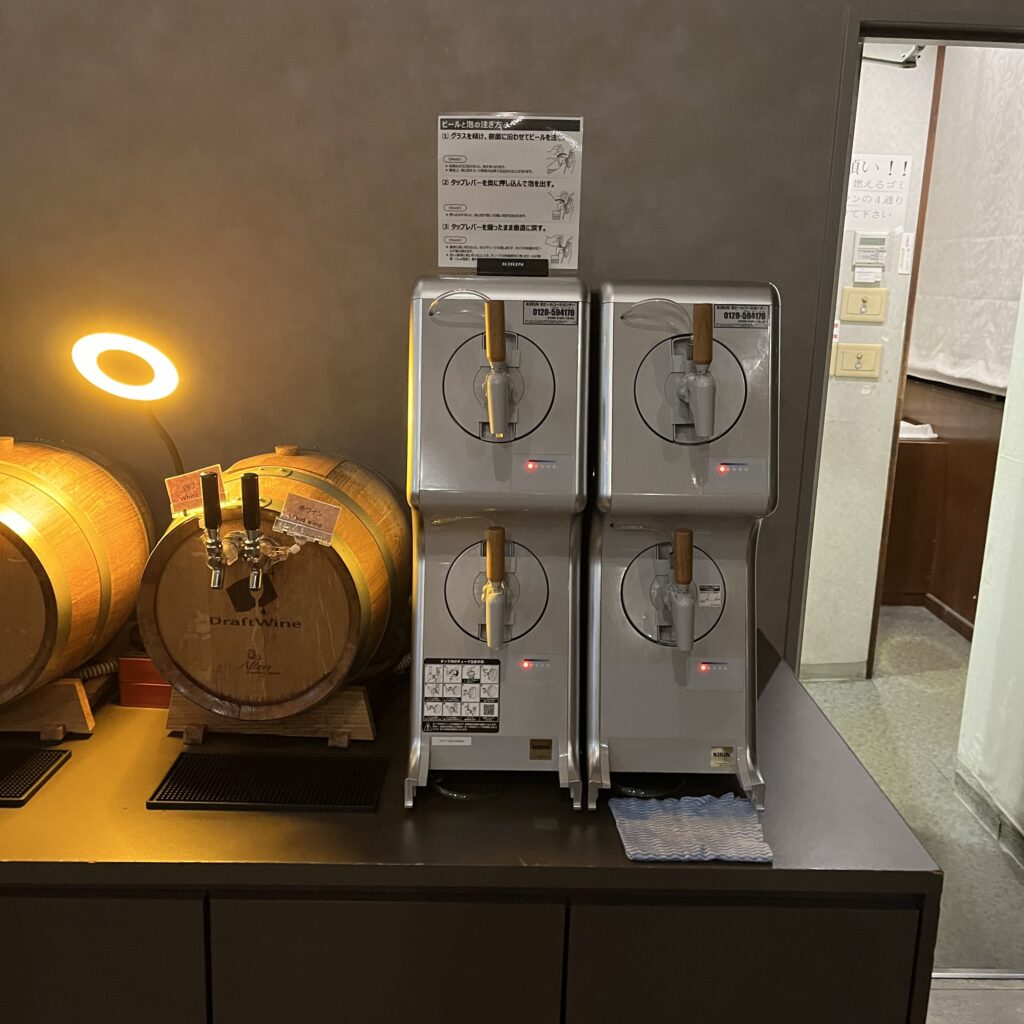 ラウンジのビール