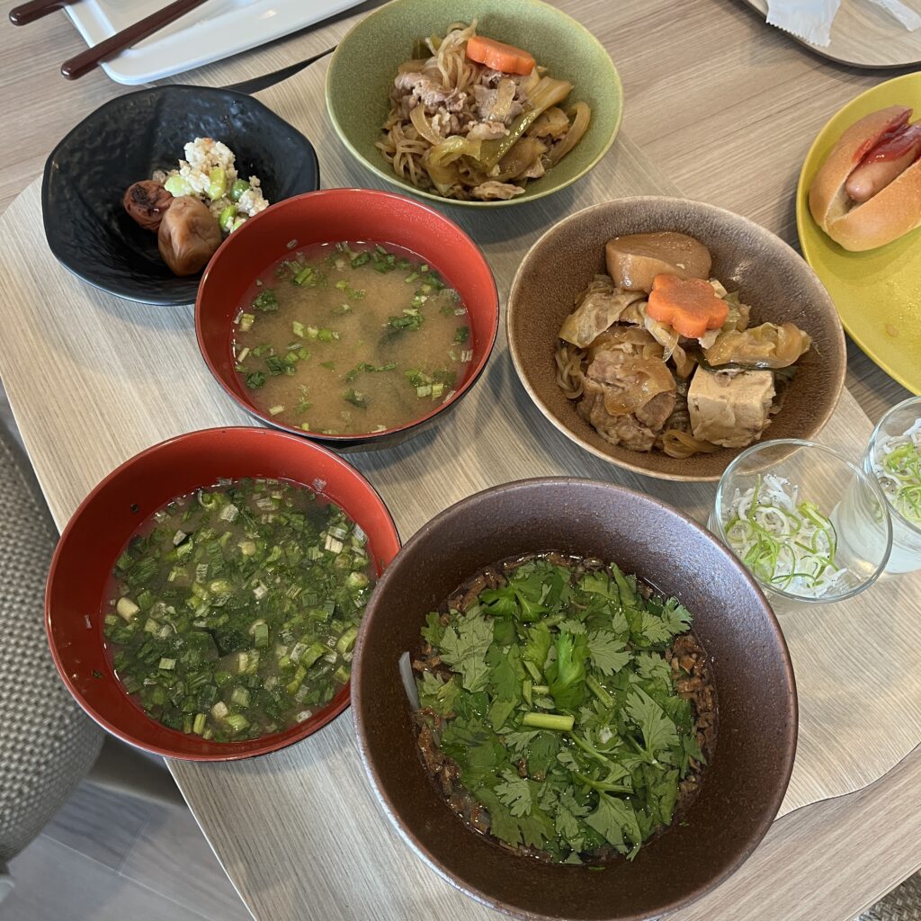 朝食の一例