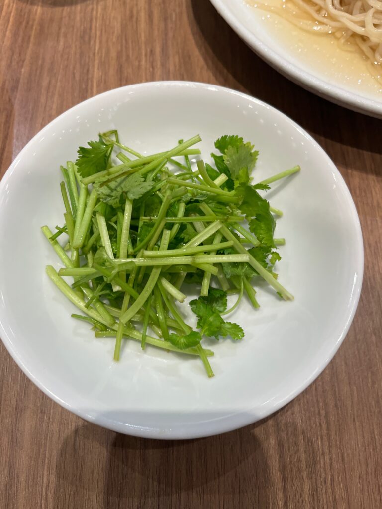 追加パクチー