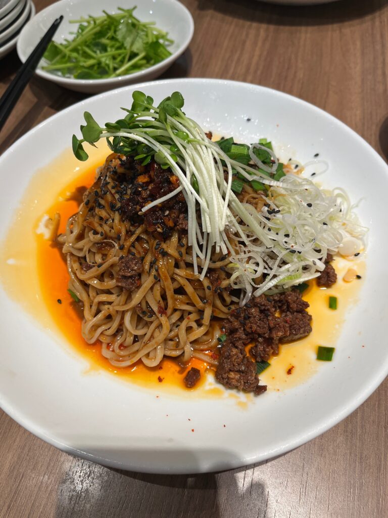 黒芝麻担担涼面