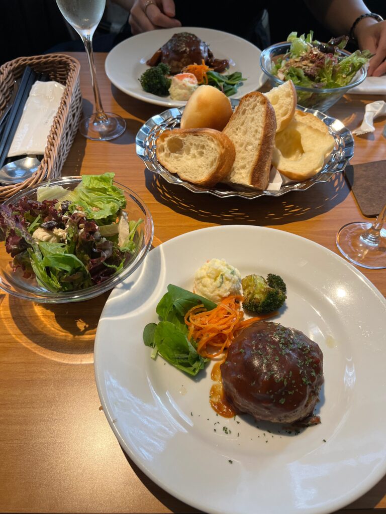 ハンバーグランチ