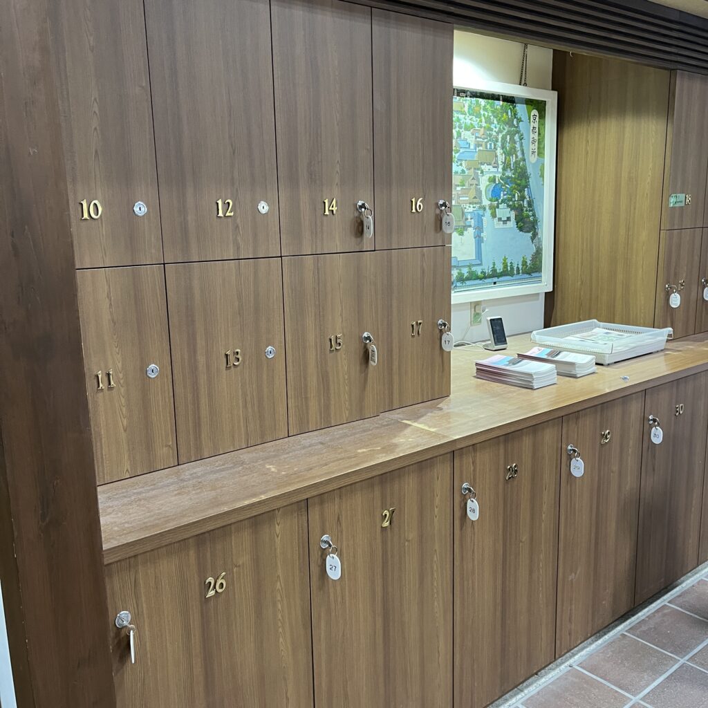 無料で使えるホテルのようなロッカー