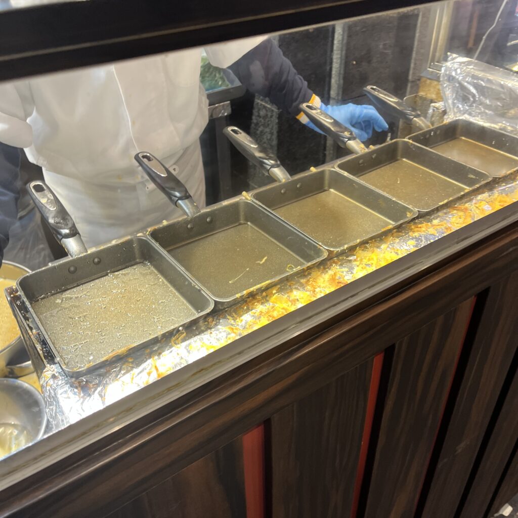 たまごを焼く様子