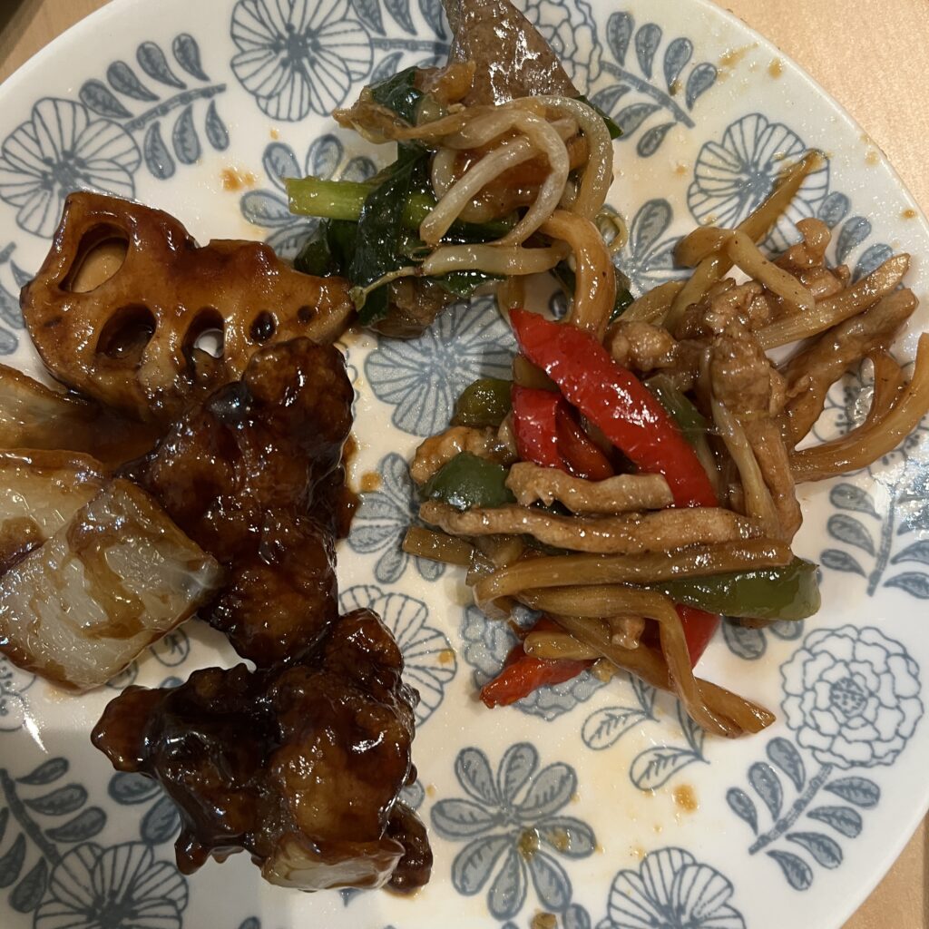 酢豚とチンジャオロース