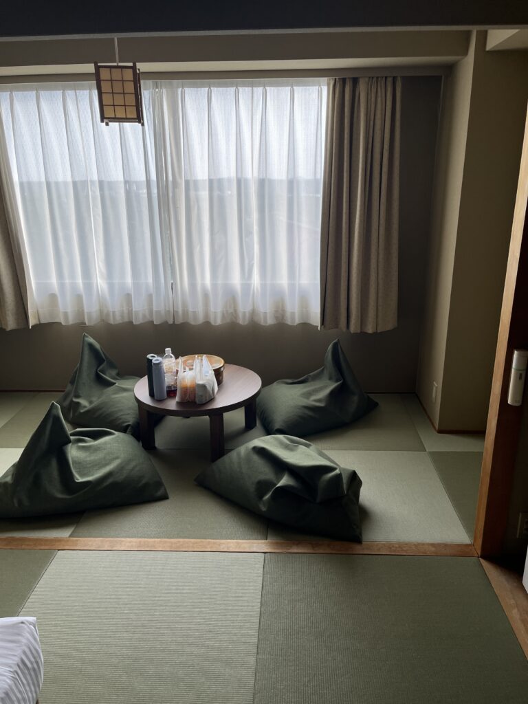 客室にあるくつろぎクッション