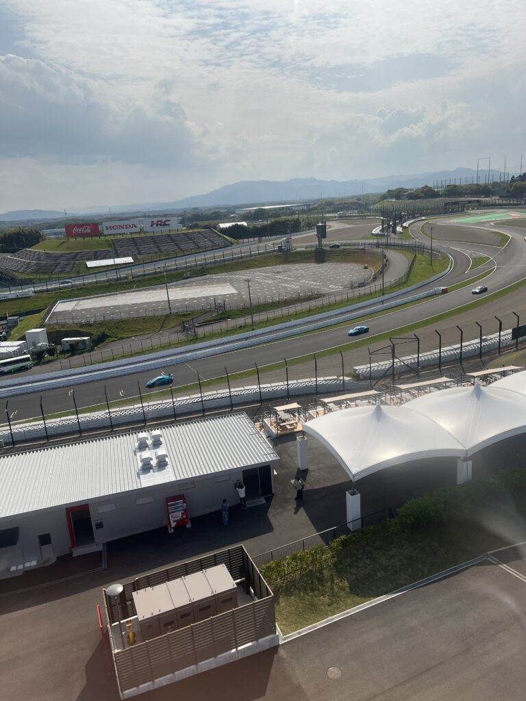 レーシングカーたち