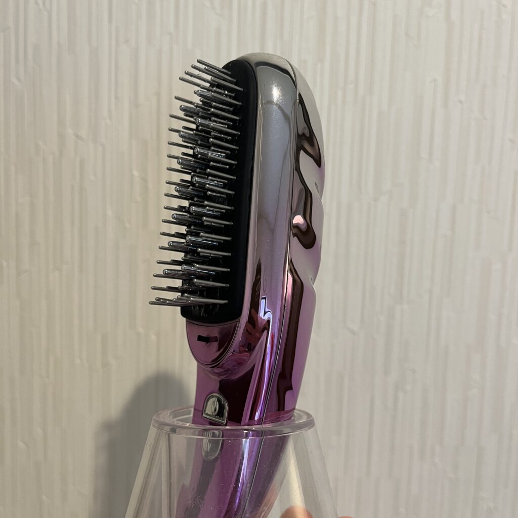 今回購入したブラシ　スタンド付き