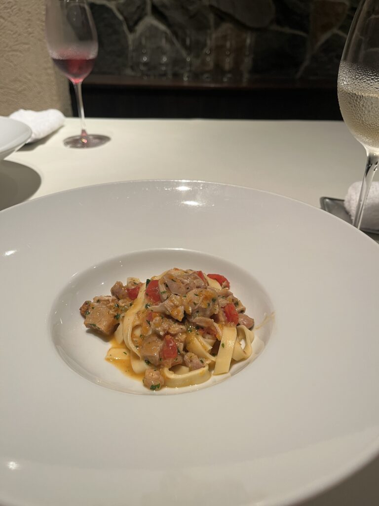 鶏モモ肉のパスタ