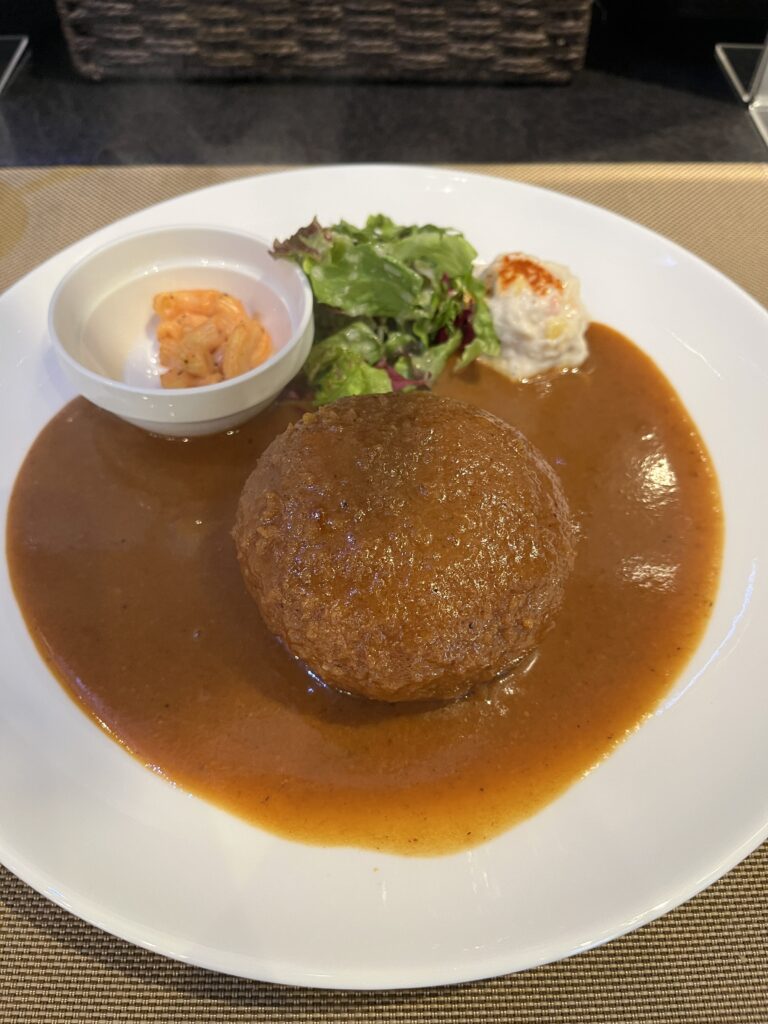 メンチカツ定食